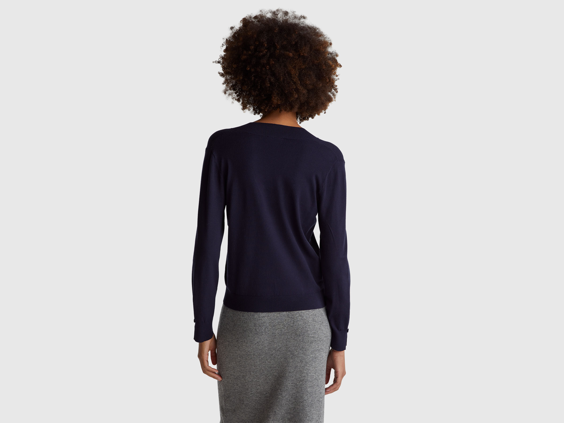 V NECK SWEATER L/S Women image number 2